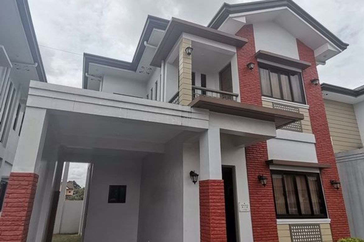 4 Bedroom House for Sale in Poblacion, Pulilan, Bulacan