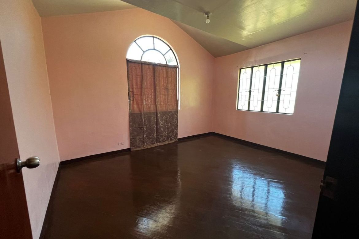 4 Bedroom House for Sale in Poblacion, Zamboanguita, Negros Oriental – photo 2
