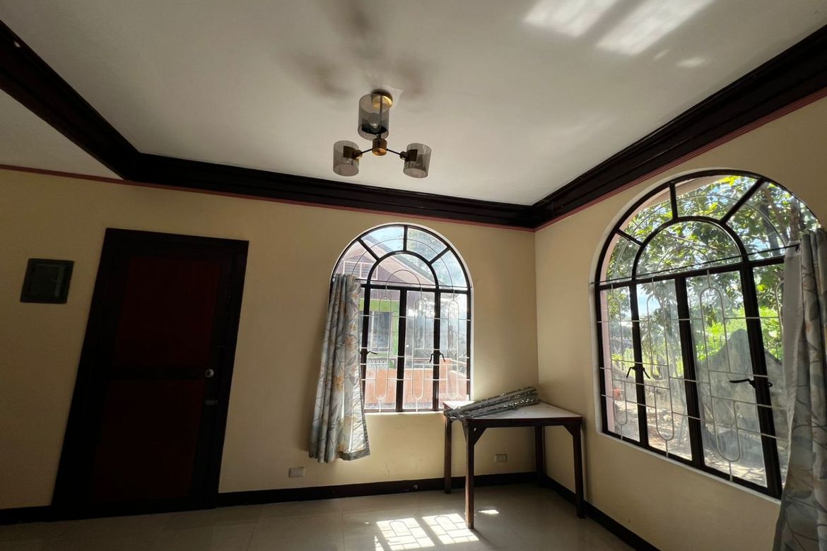 4 Bedroom House for Sale in Poblacion, Zamboanguita, Negros Oriental – photo 3