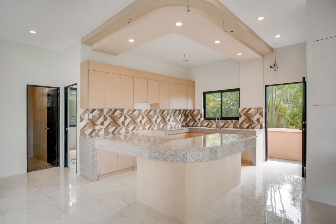 4 Bedroom House for Sale in Portofino Heights, Almanza Dos, Las Piñas, Metro Manila – photo 5