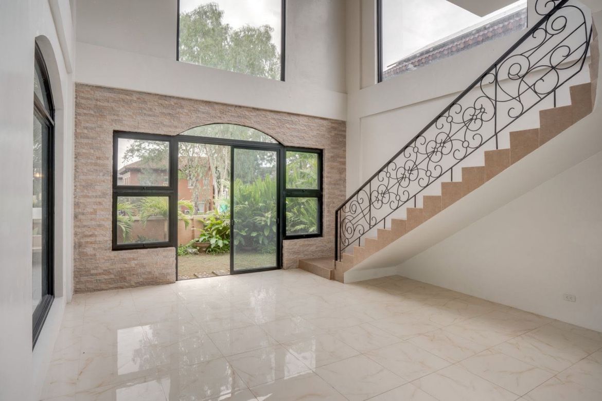 4 Bedroom House for Sale in Portofino Heights, Almanza Dos, Las Piñas, Metro Manila – photo 7