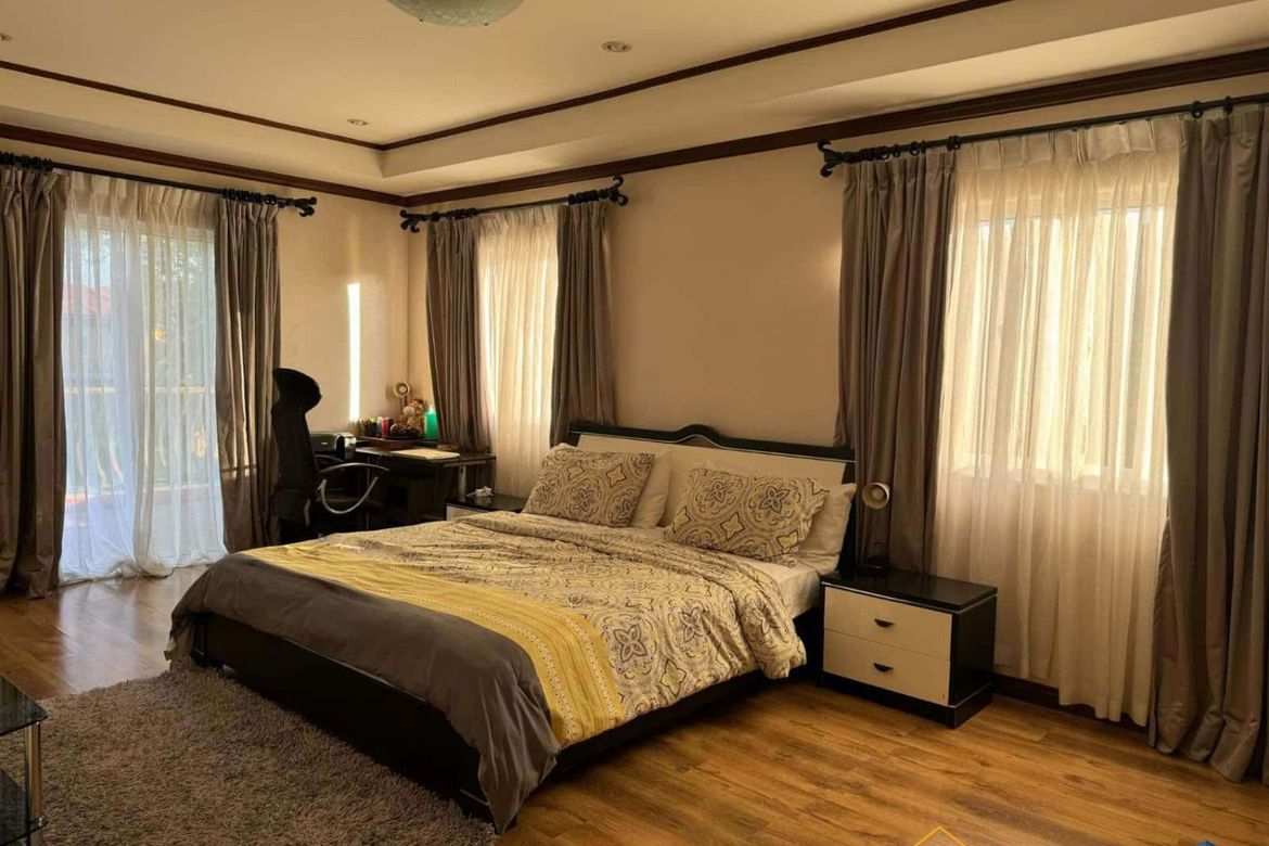 4 Bedroom House for Sale in Portofino Heights, Almanza Dos, Las Piñas, Metro Manila – photo 6