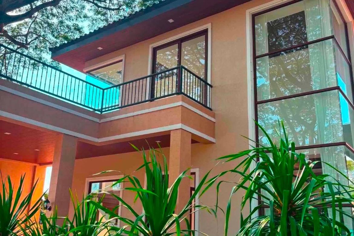 4 Bedroom House for Sale in Portofino Heights, Almanza Dos, Las Piñas, Metro Manila – photo 5