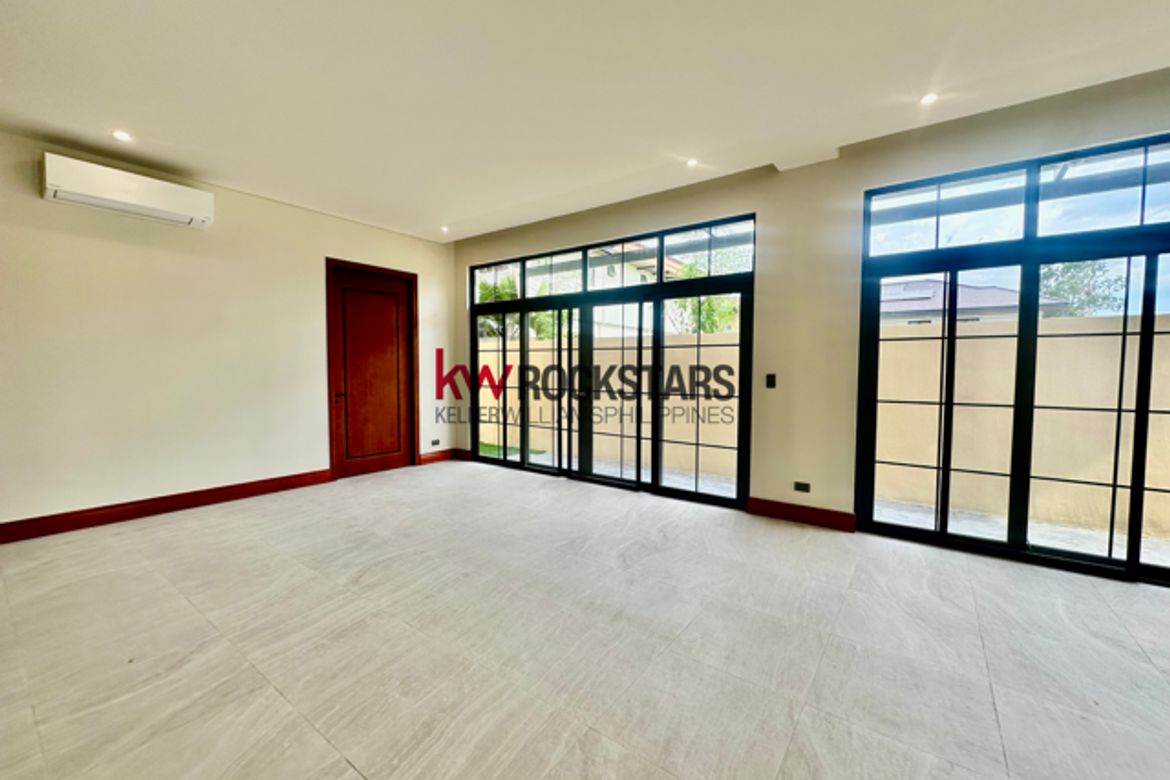 4 Bedroom House for Sale in Portofino Heights, Almanza Dos, Las Piñas, Metro Manila – photo 4