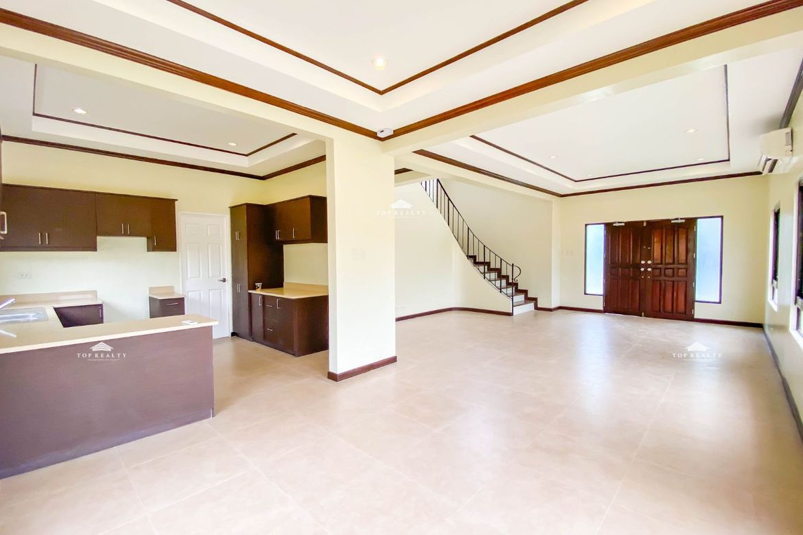 4 Bedroom House for Sale in Portofino Heights, Almanza Dos, Las Piñas, Metro Manila – photo 7