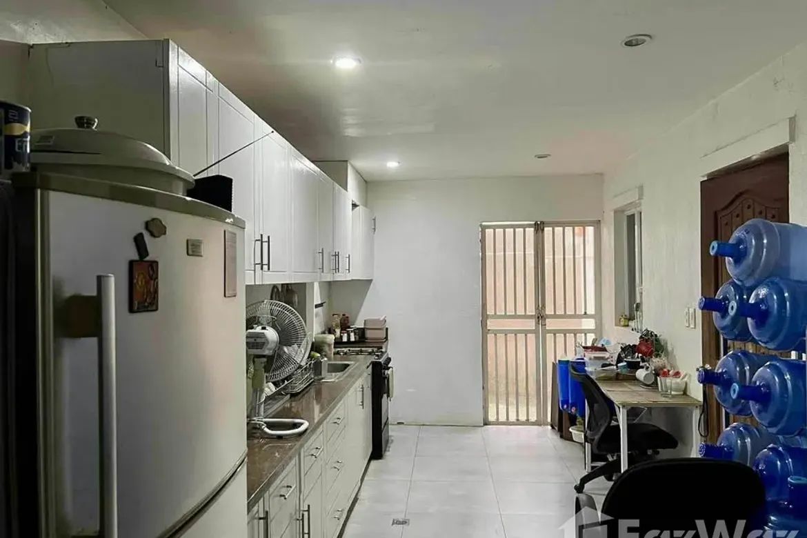 4 Bedroom House for Sale in Portofino South, Poblacion, Muntinlupa, Metro Manila – photo 4