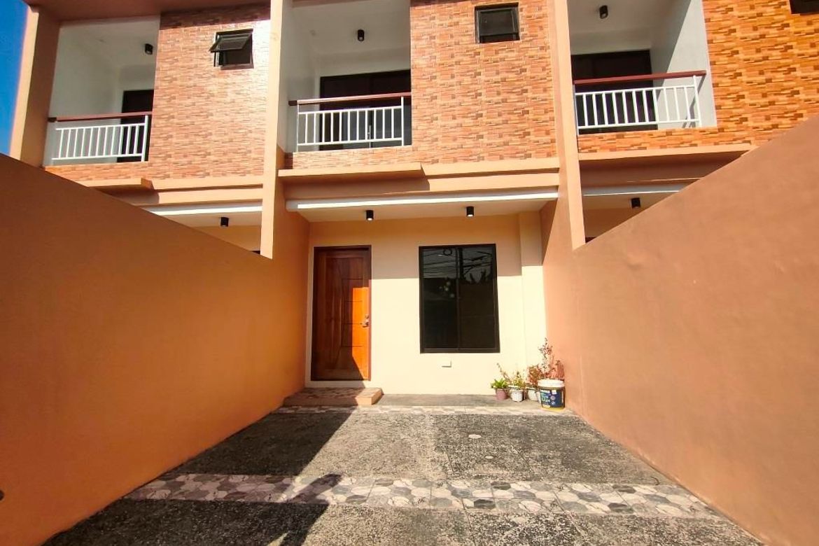 4 Bedroom House for Sale in Pulang Lupa Uno, Las Piñas, Metro Manila – photo 5