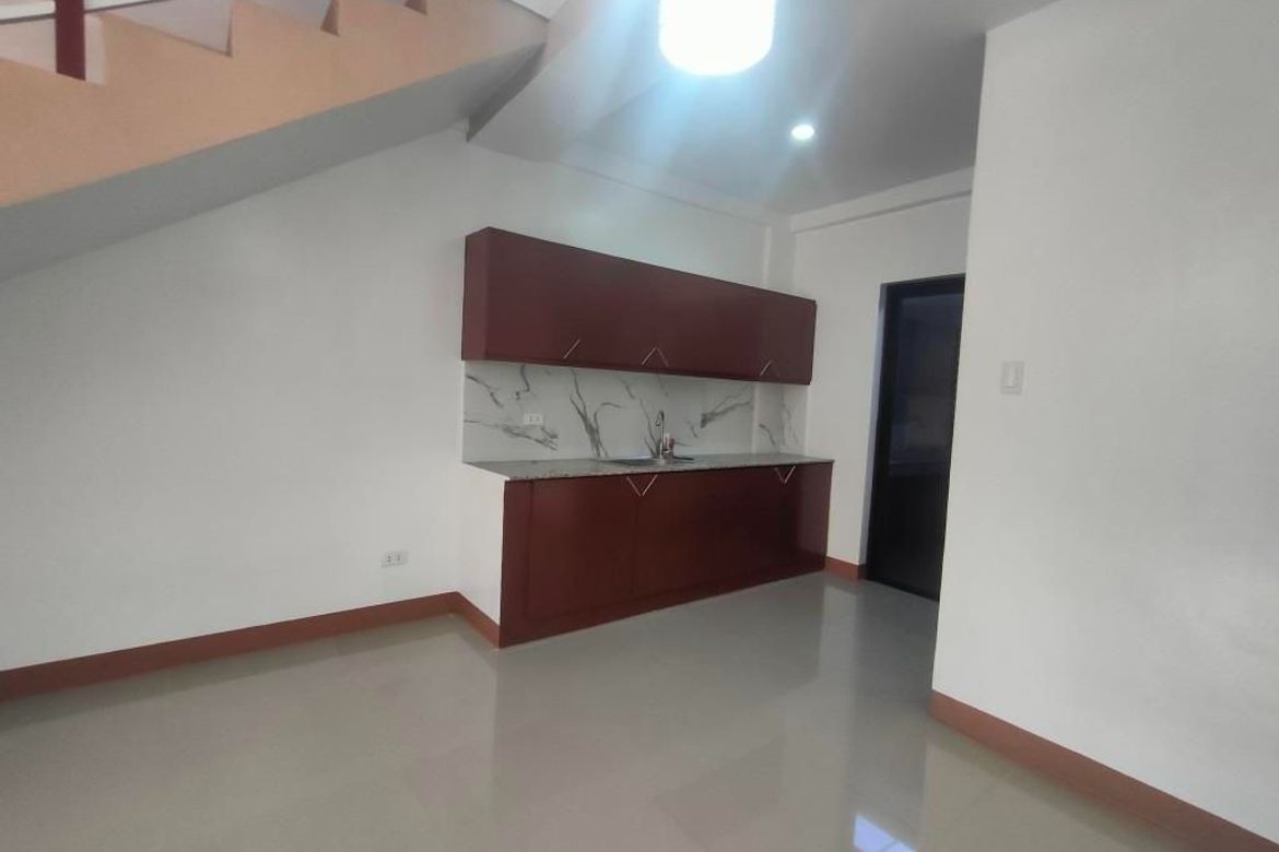 4 Bedroom House for Sale in Pulang Lupa Uno, Las Piñas, Metro Manila – photo 7