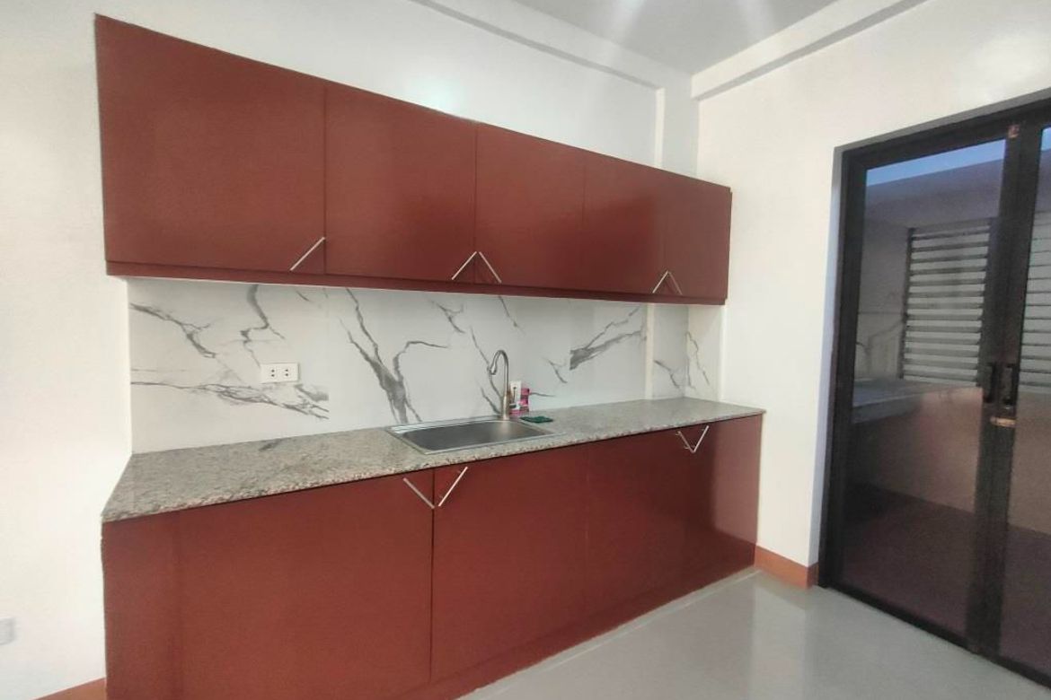 4 Bedroom House for Sale in Pulang Lupa Uno, Las Piñas, Metro Manila – photo 8