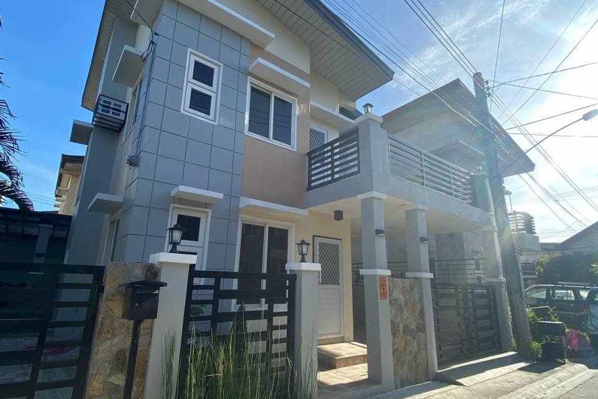 4 Bedroom House for Sale in Pulung Maragul, Angeles, Pampanga