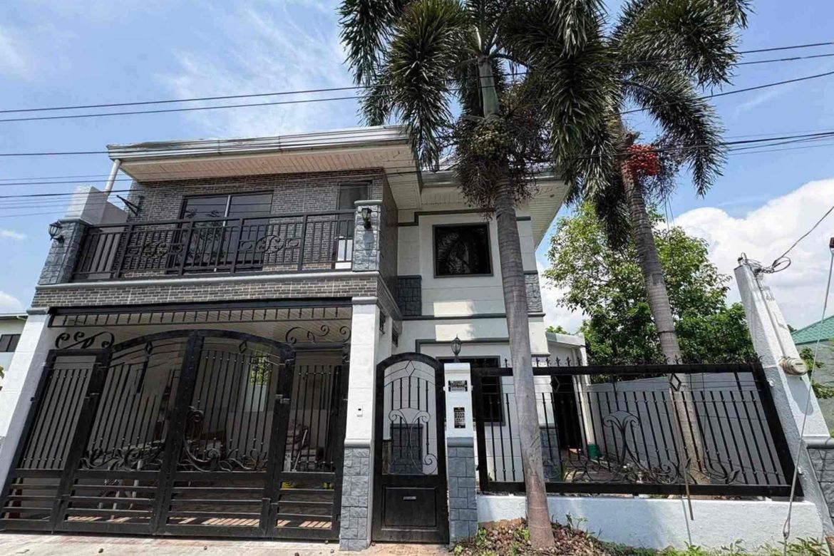 4 Bedroom House for Sale in Pulung Maragul, Angeles, Pampanga