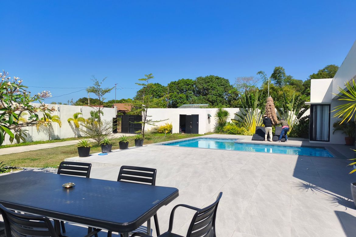 4 Bedroom House for Sale in Quilitisan, Calatagan, Batangas – photo 2