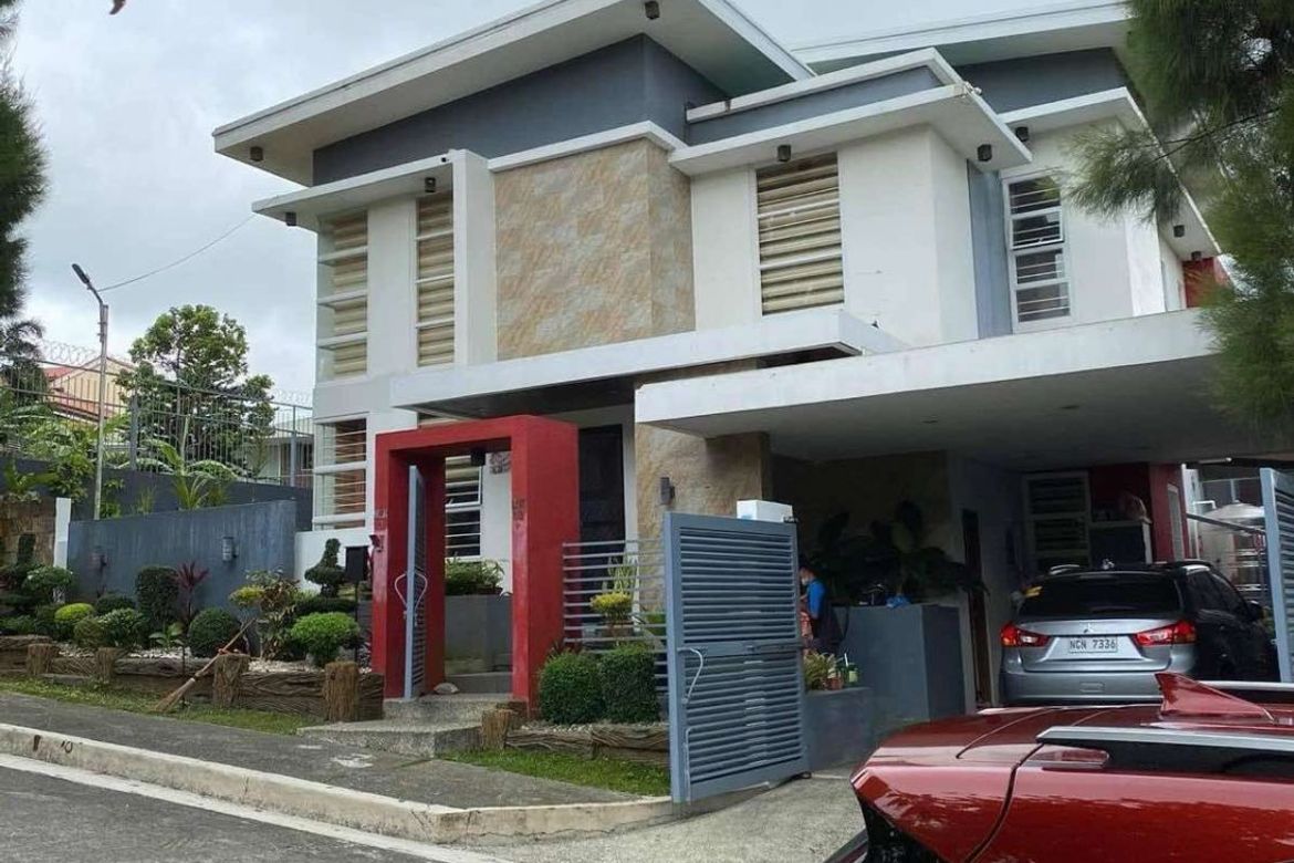 4 Bedroom House for Sale in Royale Tagaytay Estates, Buck Estate, Alfonso, Cavite