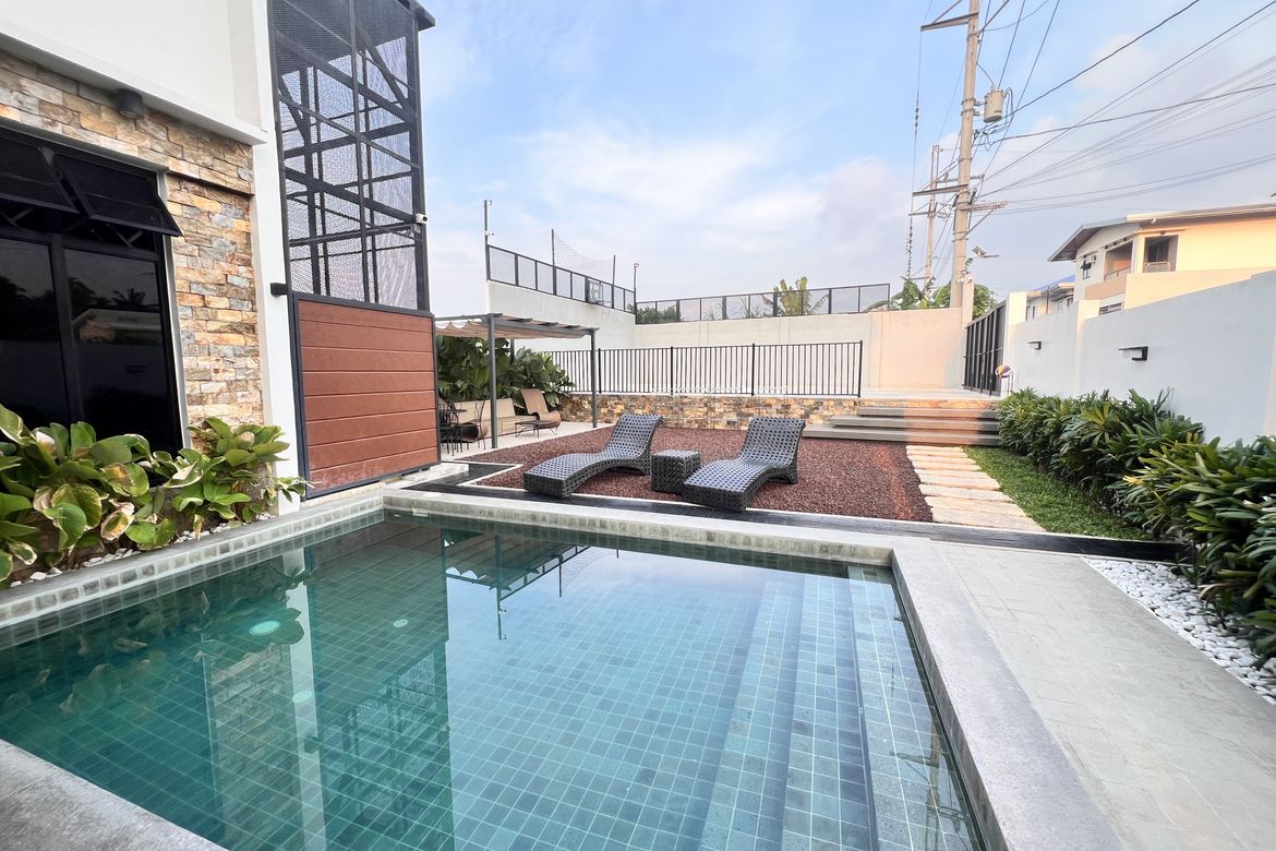 4 Bedroom House for Sale in Salaban, Amadeo, Cavite