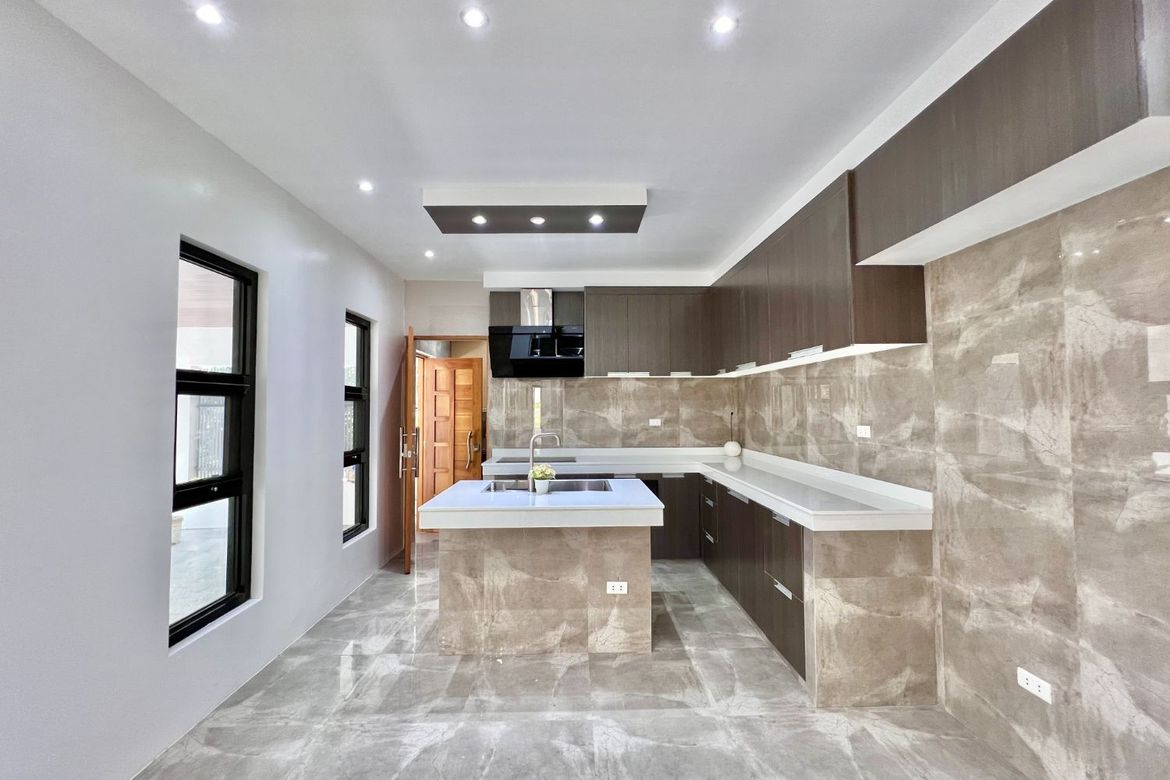 4 Bedroom House for Sale in San Andres, Cainta, Rizal – photo 4
