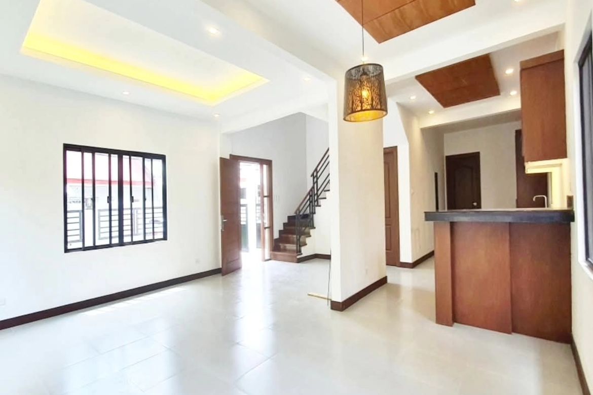 4 Bedroom House for Sale in San Isidro, Cainta, Rizal