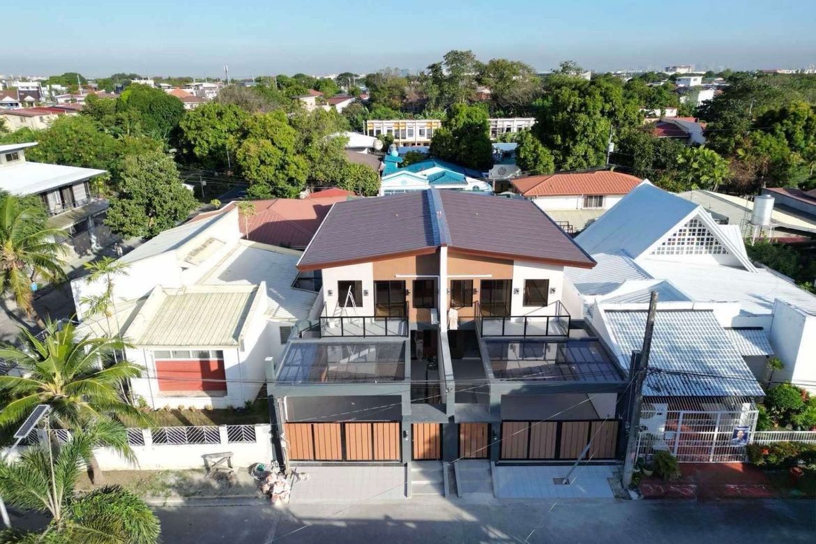 4 Bedroom House for Sale in San Isidro, Parañaque, Metro Manila – photo 3