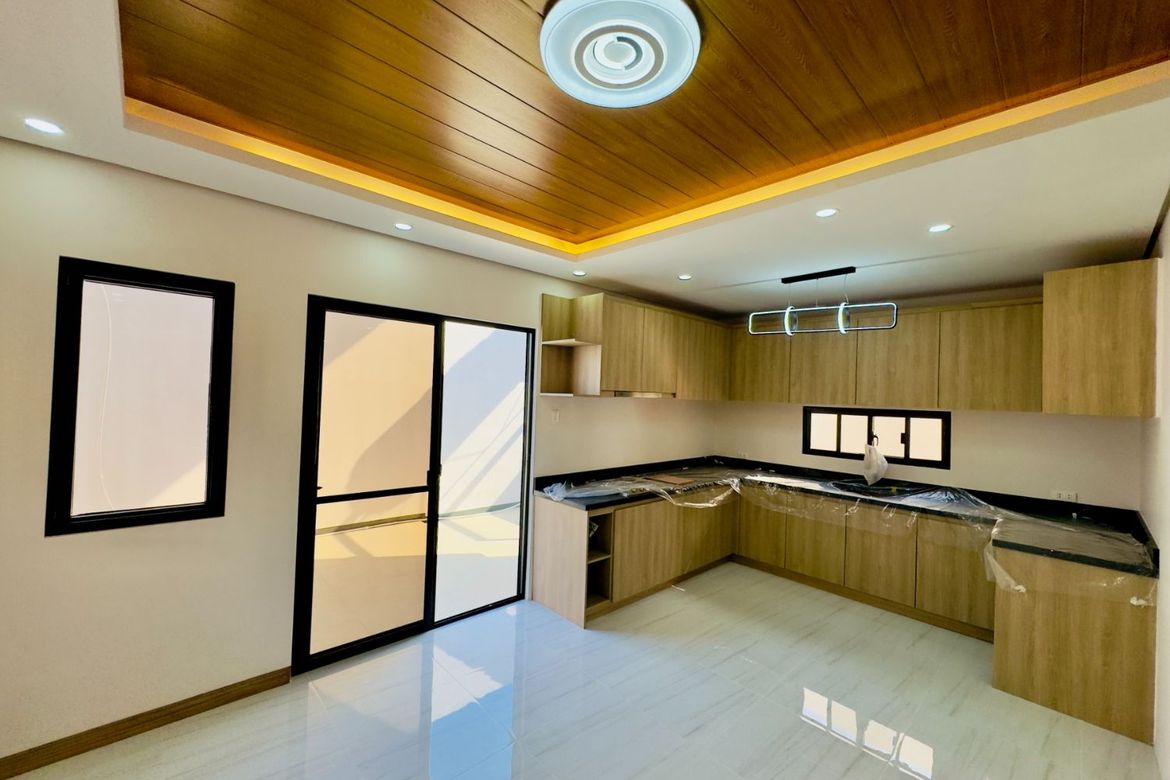 4 Bedroom House for Sale in San Isidro, Parañaque, Metro Manila – photo 7