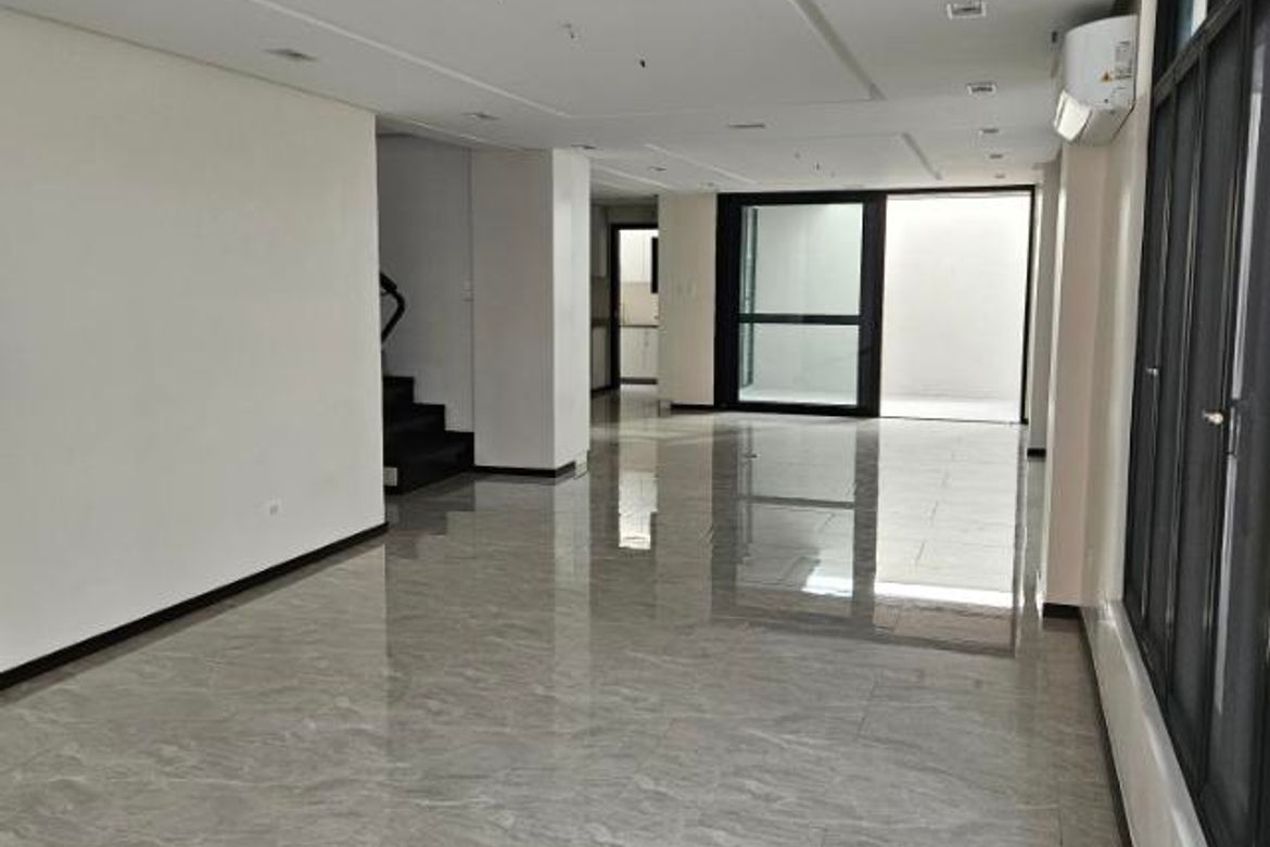 4 Bedroom House for Sale in San Isidro, Parañaque, Metro Manila – photo 5
