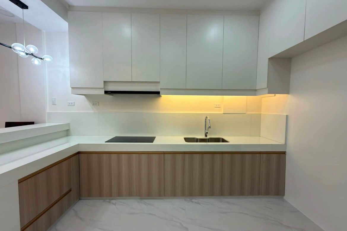 4 Bedroom House for Sale in San Isidro, Parañaque, Metro Manila – photo 2