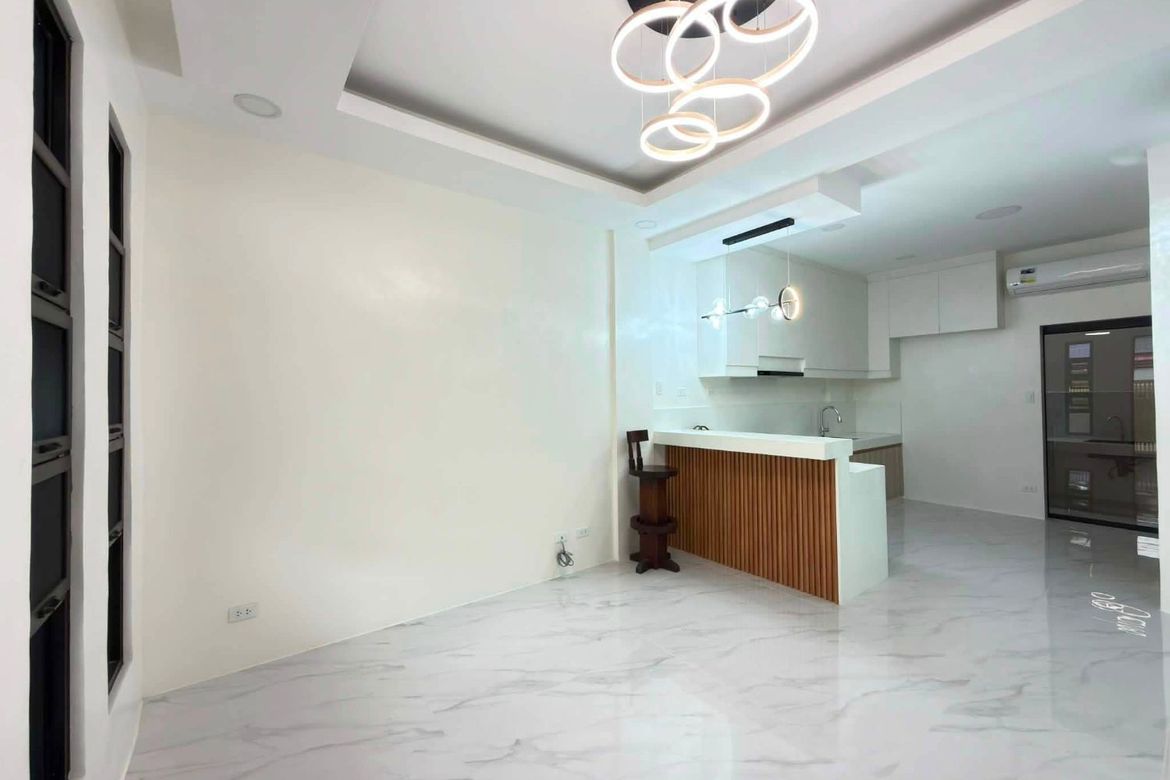 4 Bedroom House for Sale in San Isidro, Parañaque, Metro Manila – photo 8