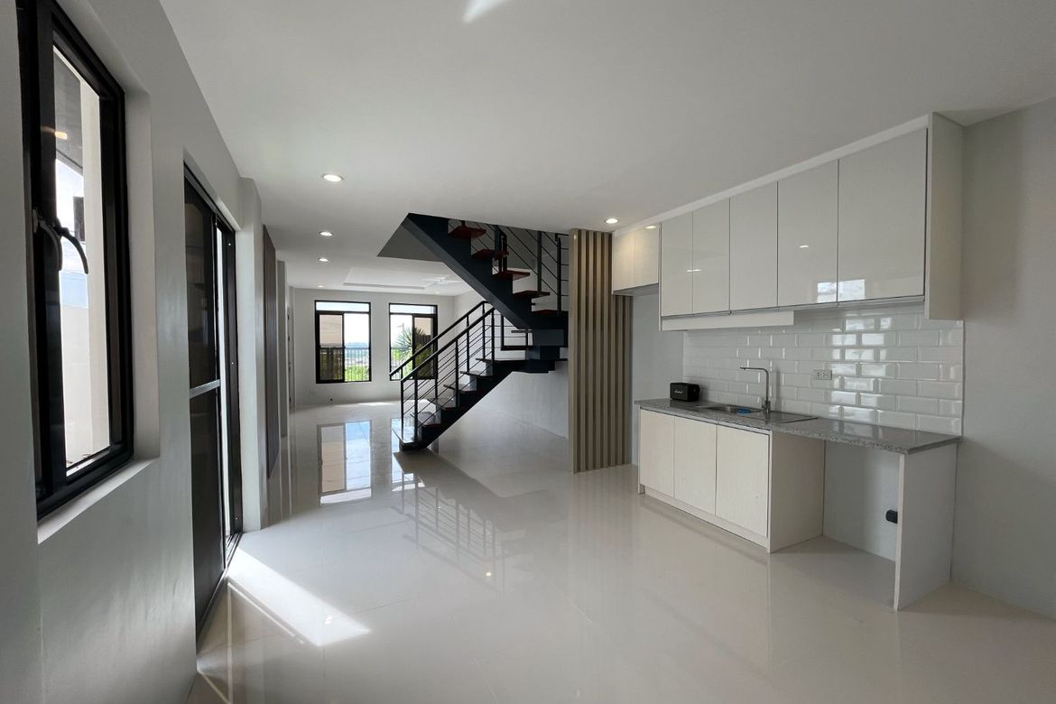 4 Bedroom House for Sale in San Juan, Cainta, Rizal – photo 3