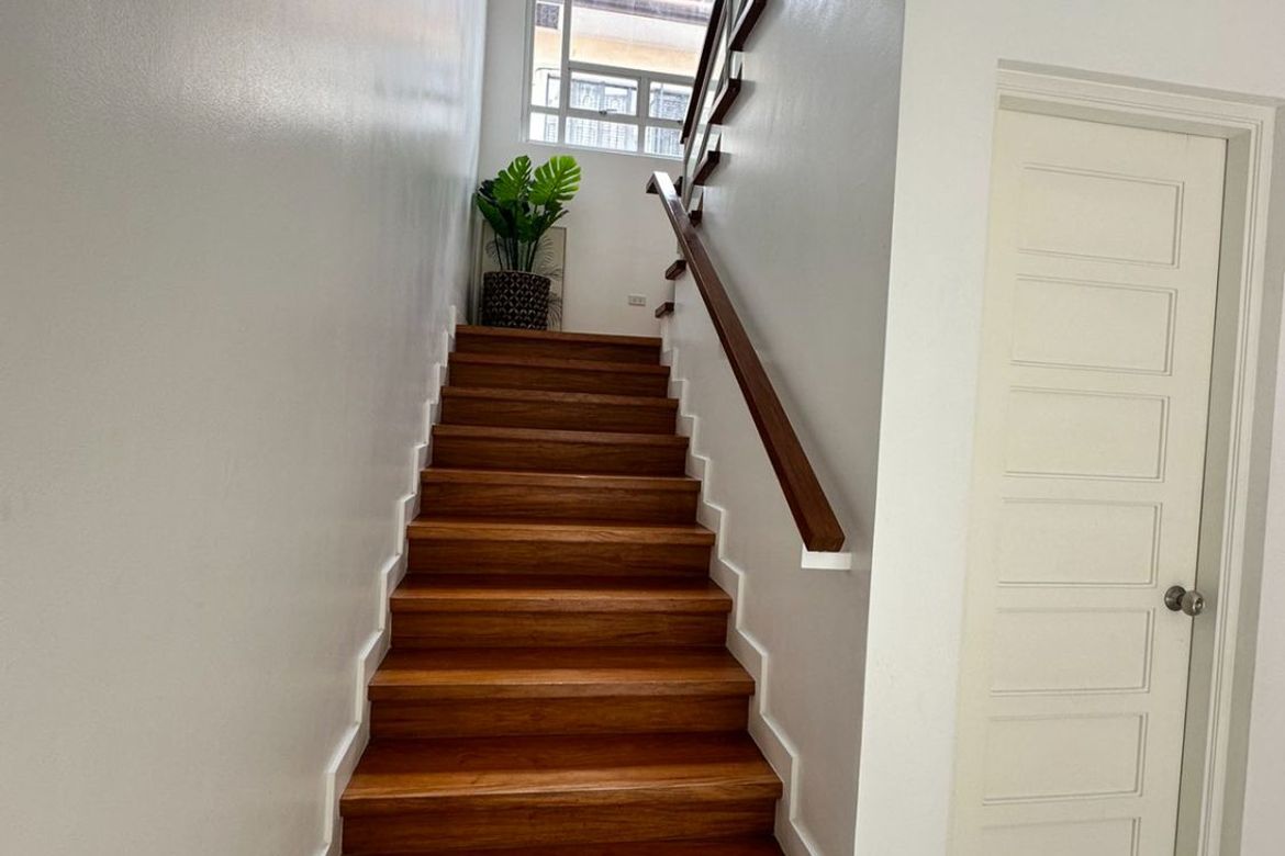 4 Bedroom House for Sale in San Lorenzo, Makati City near MRT-3 Ayala – photo 11