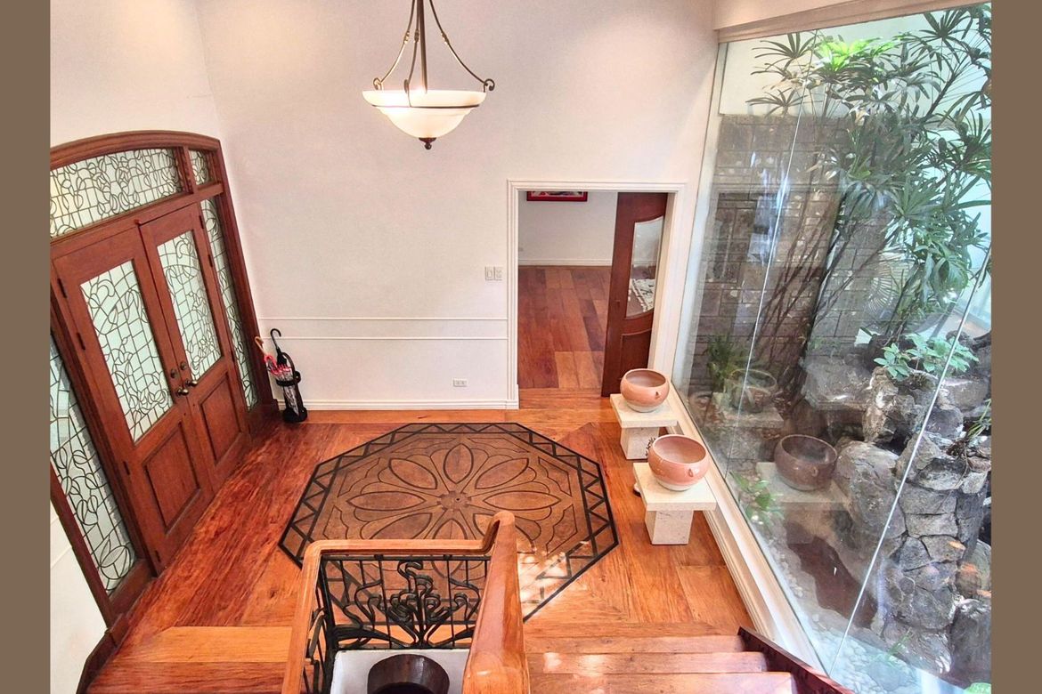 4 Bedroom House for Sale in San Lorenzo, Makati, Metro Manila near MRT-3 Ayala – photo 5