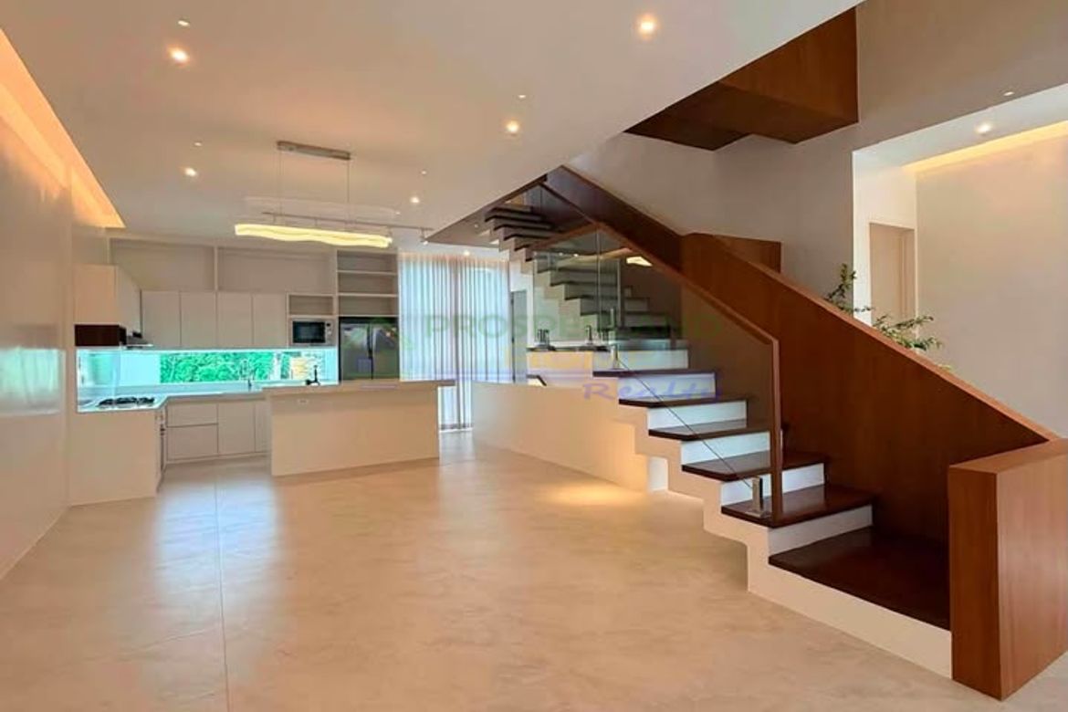 4 Bedroom House for Sale in San Manuel I, Dasmariñas, Cavite