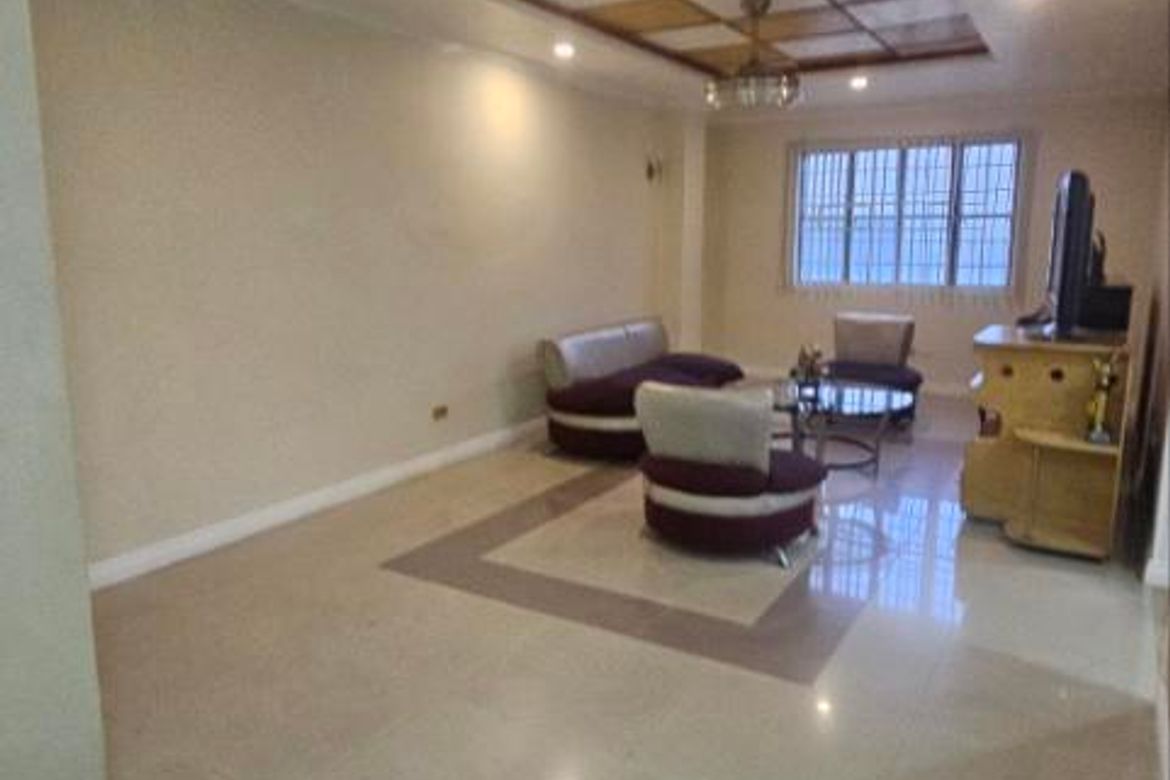 4 Bedroom House for Sale in San Nicolas, Manila, Metro Manila – photo 3