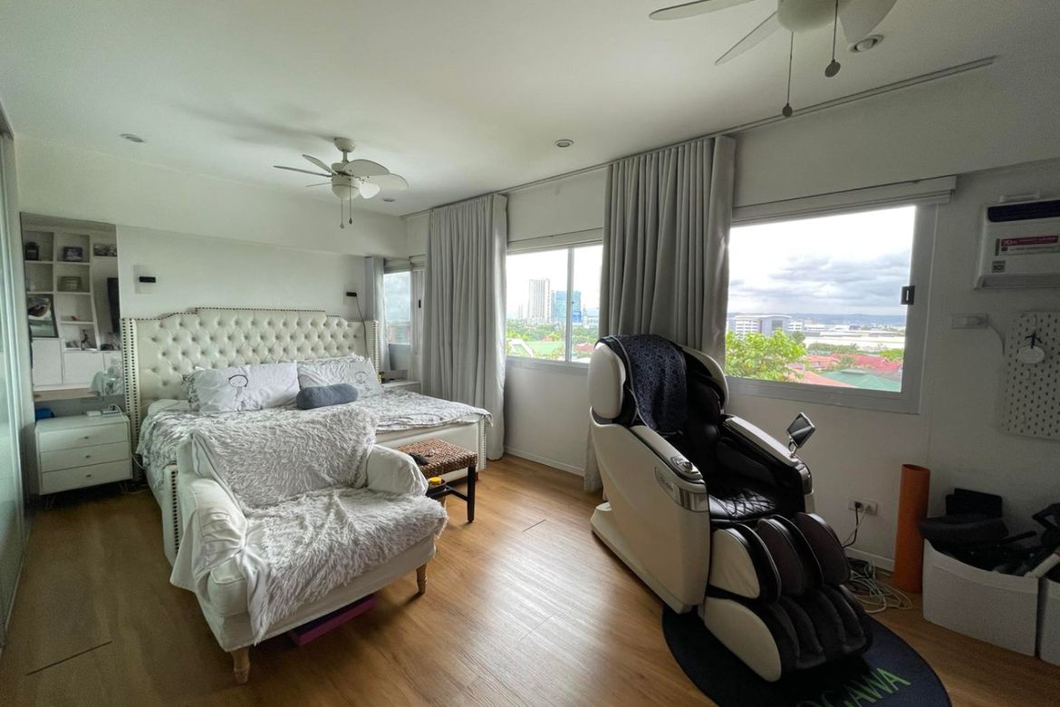 4 Bedroom House for Sale in San Nicolas, Pasig, Metro Manila – photo 3