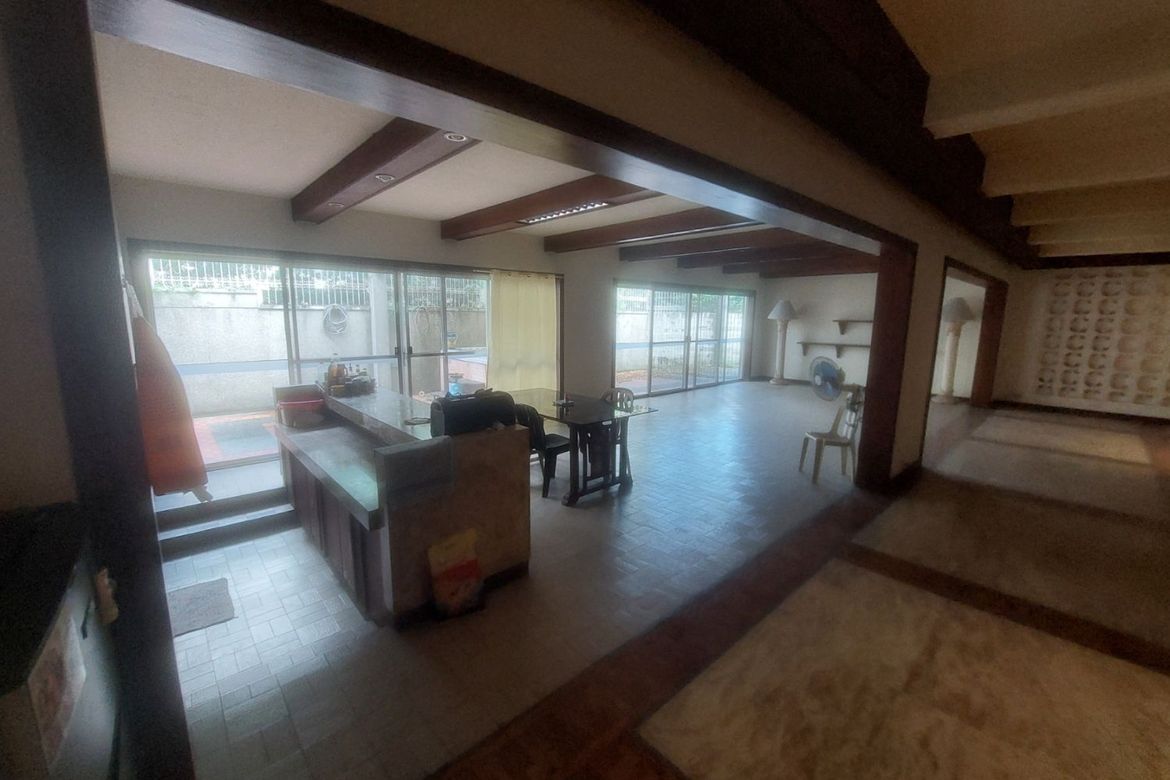 4 Bedroom House for Sale in San Nicolas, Pasig, Metro Manila – photo 4