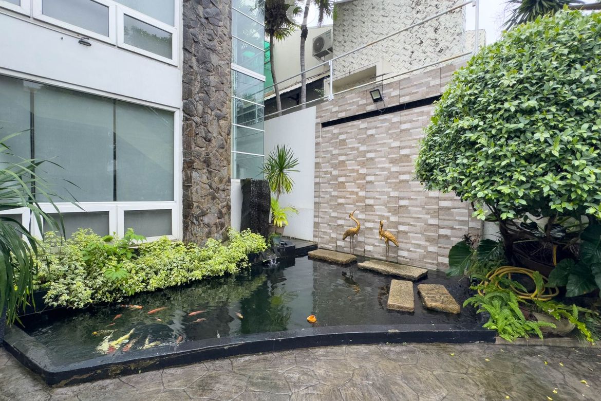 4 Bedroom House for Sale in San Nicolas, Pasig, Metro Manila – photo 2