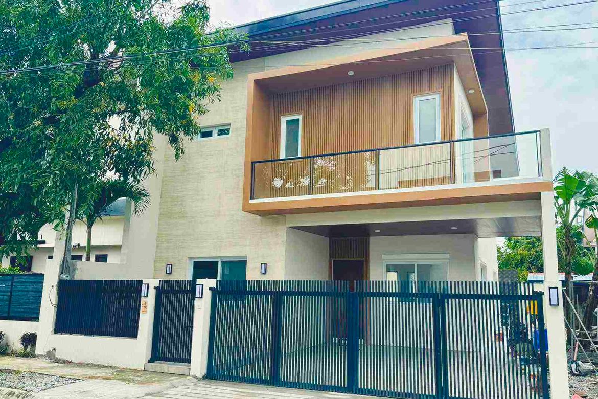 4 Bedroom House for Sale in San Roque, Antipolo, Rizal