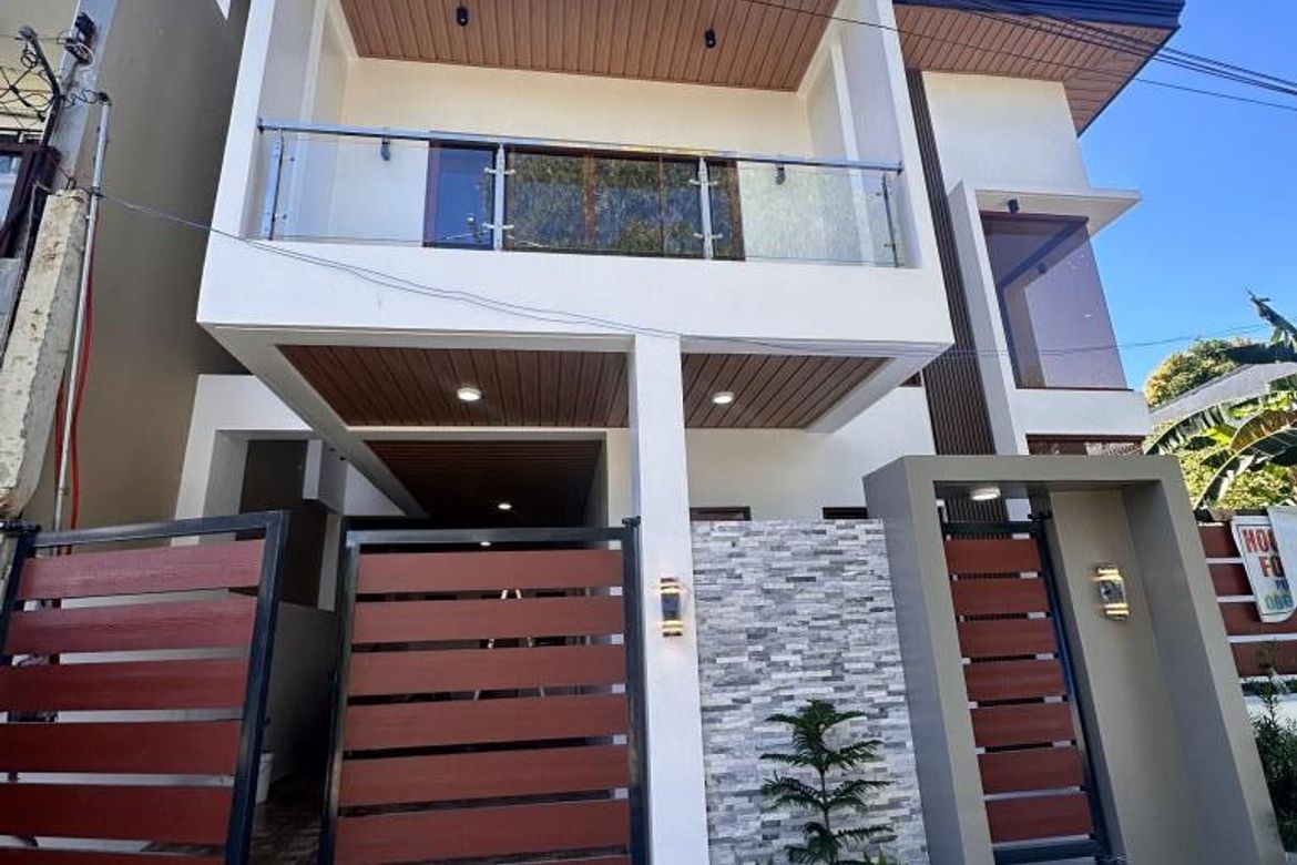 4 Bedroom House for Sale in Santa Ana, Taytay, Rizal