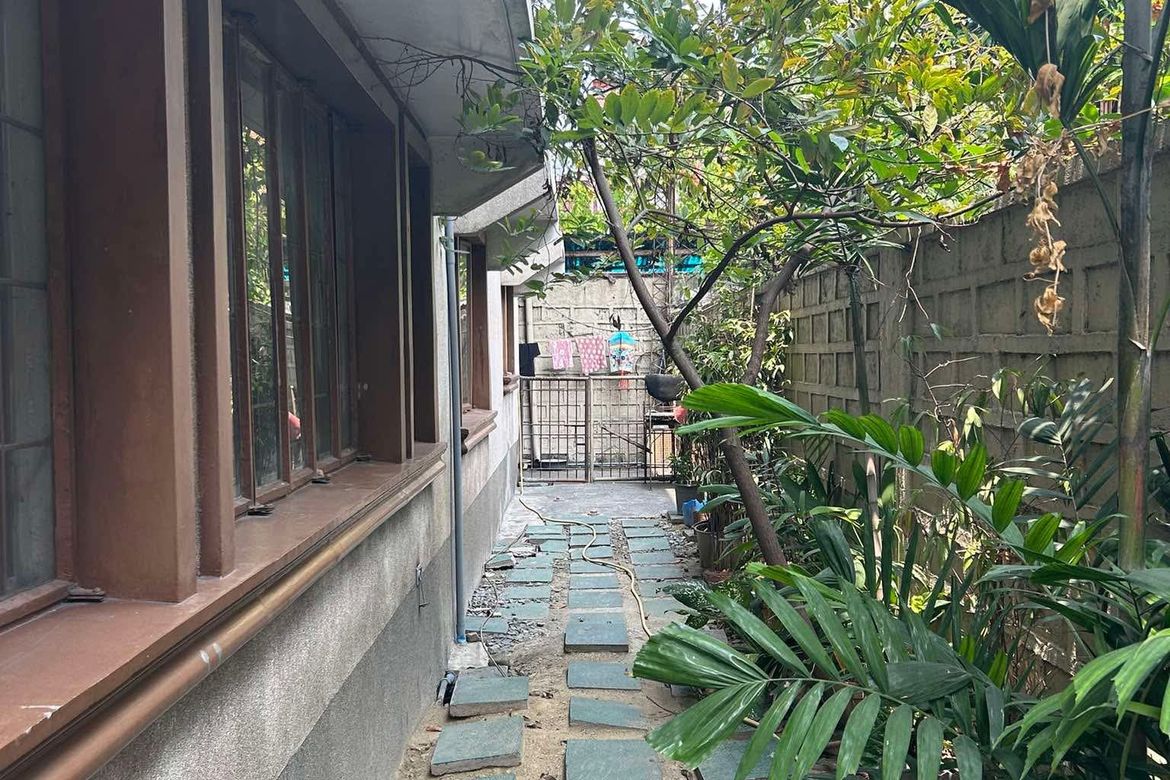 4 Bedroom House for Sale in Santa Cruz, Makati City – photo 6