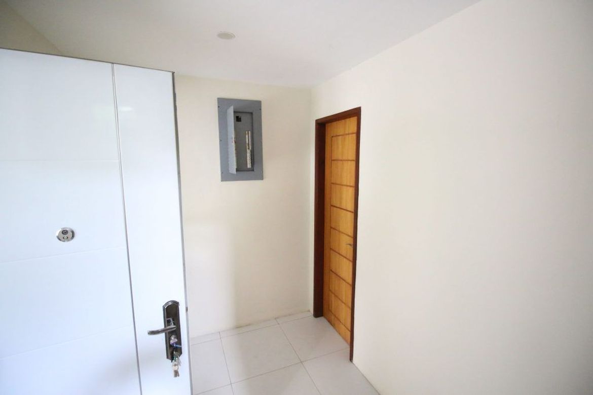 4 Bedroom House for Sale in Santa Cruz, Manila, Metro Manila near LRT-1 Doroteo Jose – photo 2