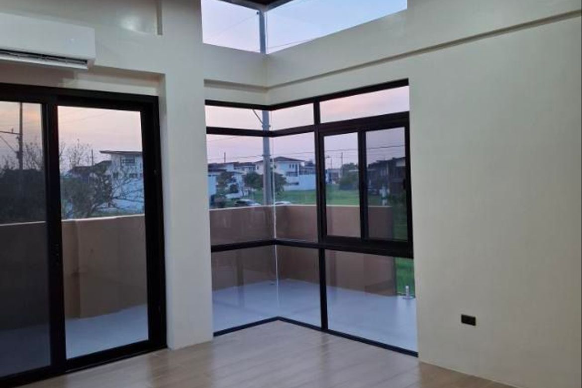 4 Bedroom House for Sale in Santa Cruz, Santa Maria, Bulacan – photo 4