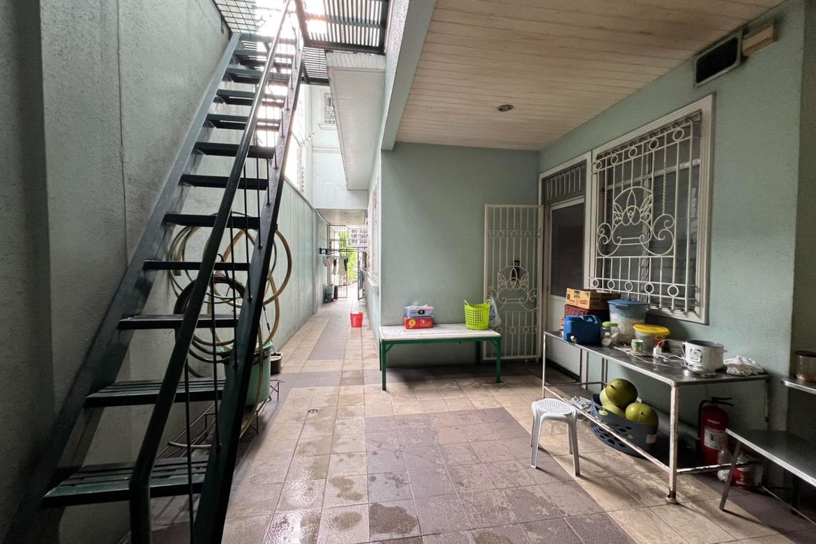 4 Bedroom House for Sale in Santa Mesa, Manila, Metro Manila near LRT-2 V. Mapa – photo 3