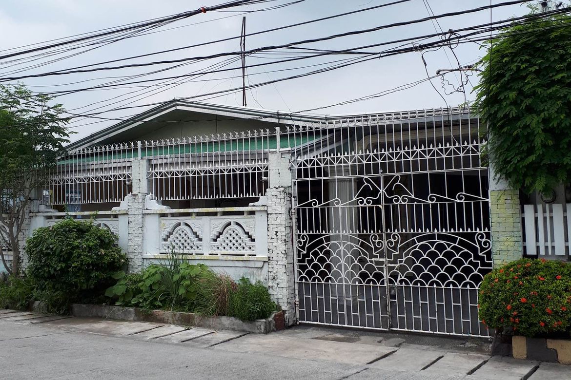 4 Bedroom House for Sale in Santa Rita, Guiguinto, Bulacan