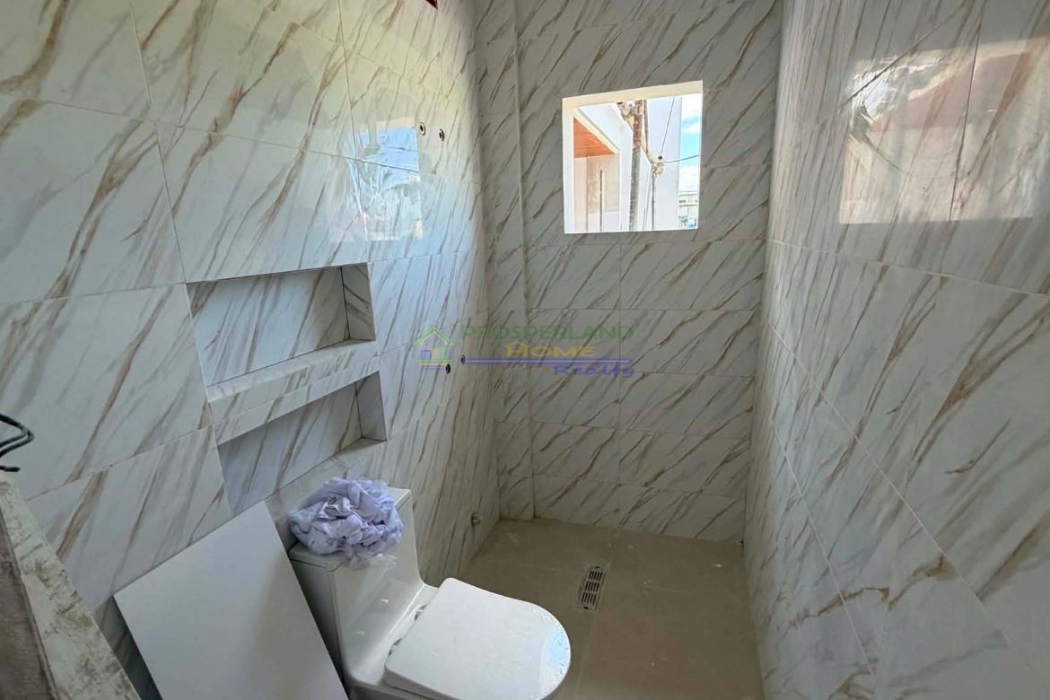 4 Bedroom House for Sale in Santa Rosa, Laguna – photo 5