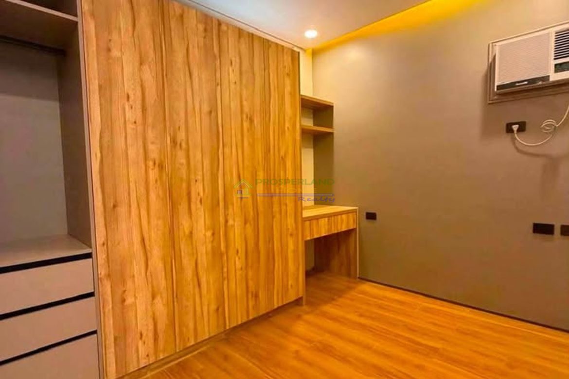4 Bedroom House for Sale in Santa Rosa, Laguna – photo 5