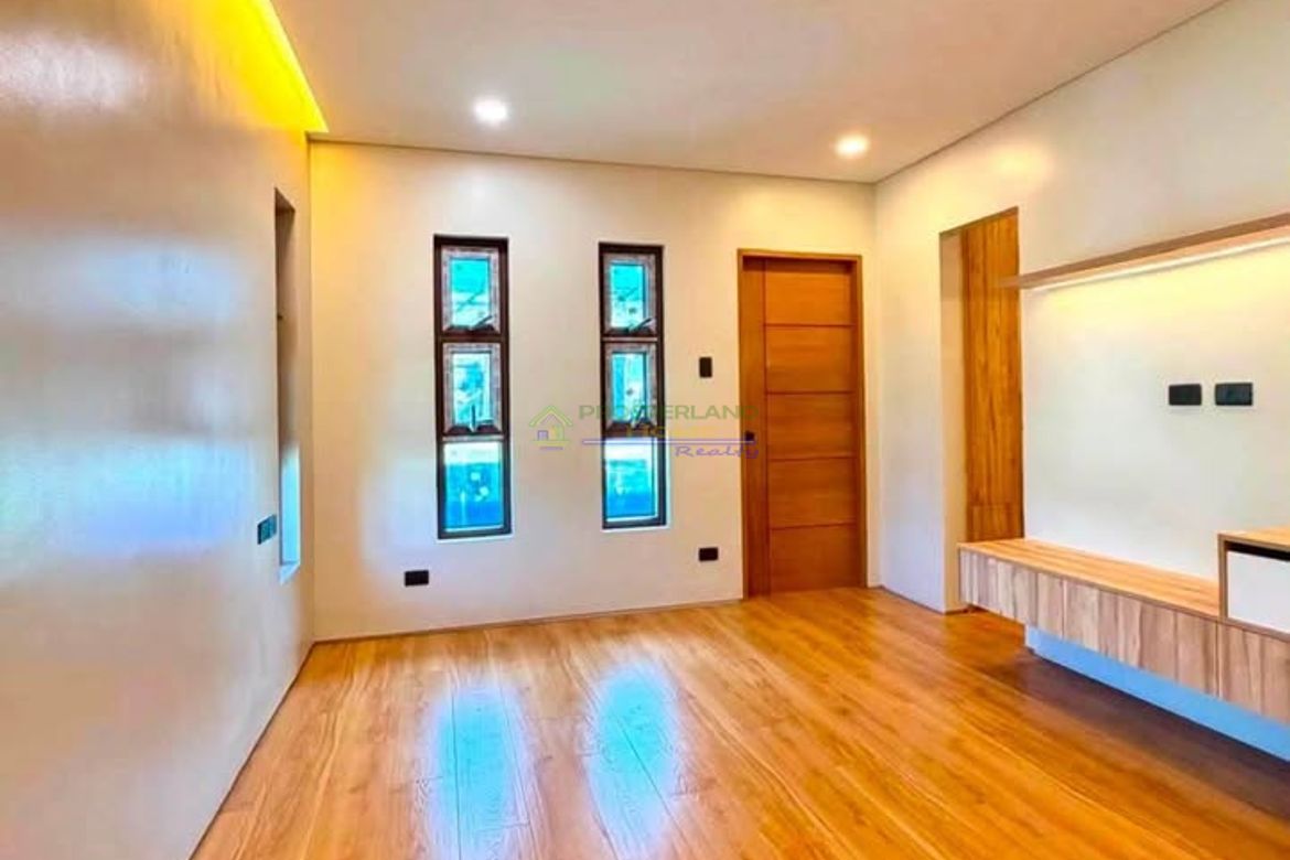 4 Bedroom House for Sale in Santa Rosa, Laguna – photo 7