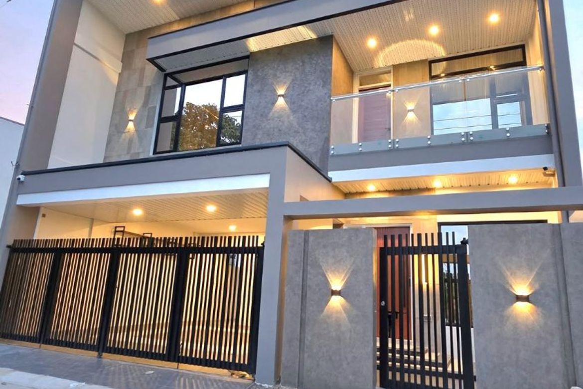 4 Bedroom House for Sale in Santo Domingo, Angeles, Pampanga