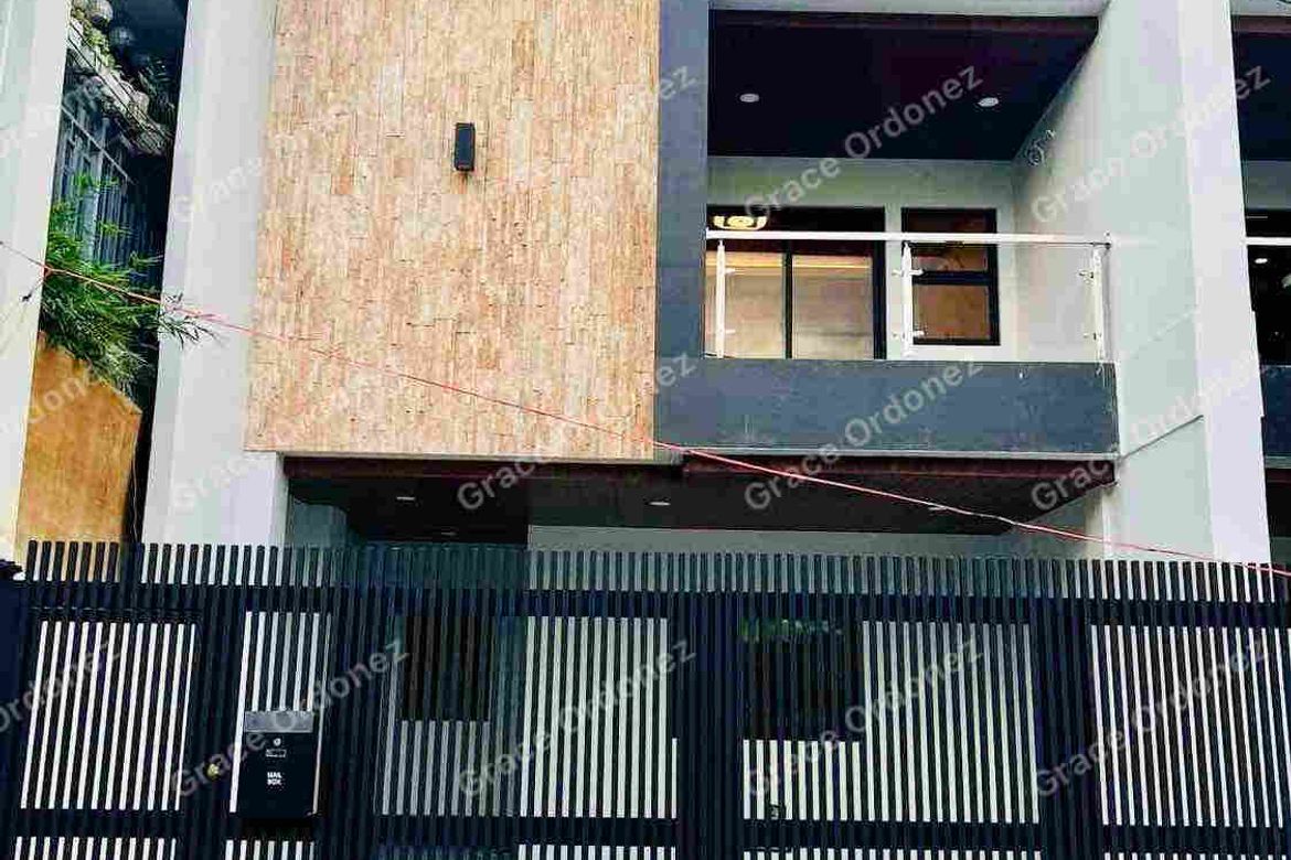 4 Bedroom House for Sale in Santo Domingo, Cainta, Rizal