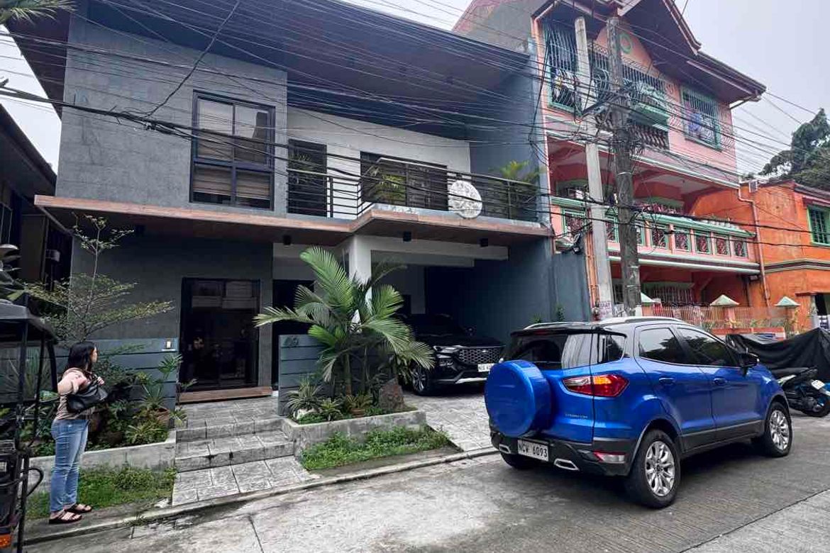 4 Bedroom House for Sale in Santo Domingo, Cainta, Rizal