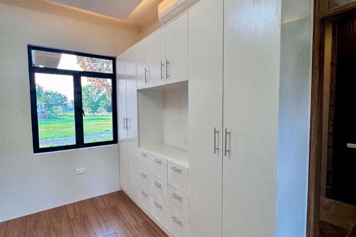 4 Bedroom House for Sale in Santo Rosario, San Fernando, Pampanga – photo 4