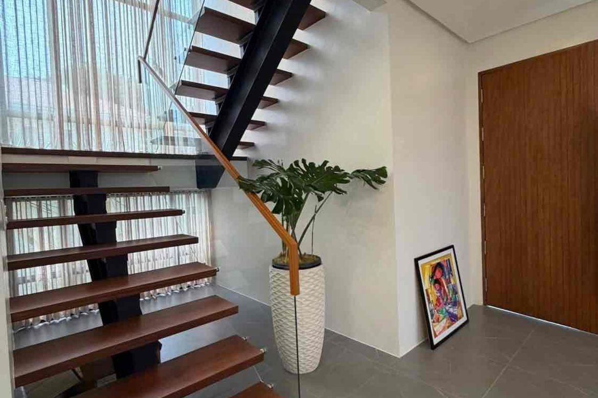 4 Bedroom House for Sale in Santo Rosario, San Fernando, Pampanga – photo 8