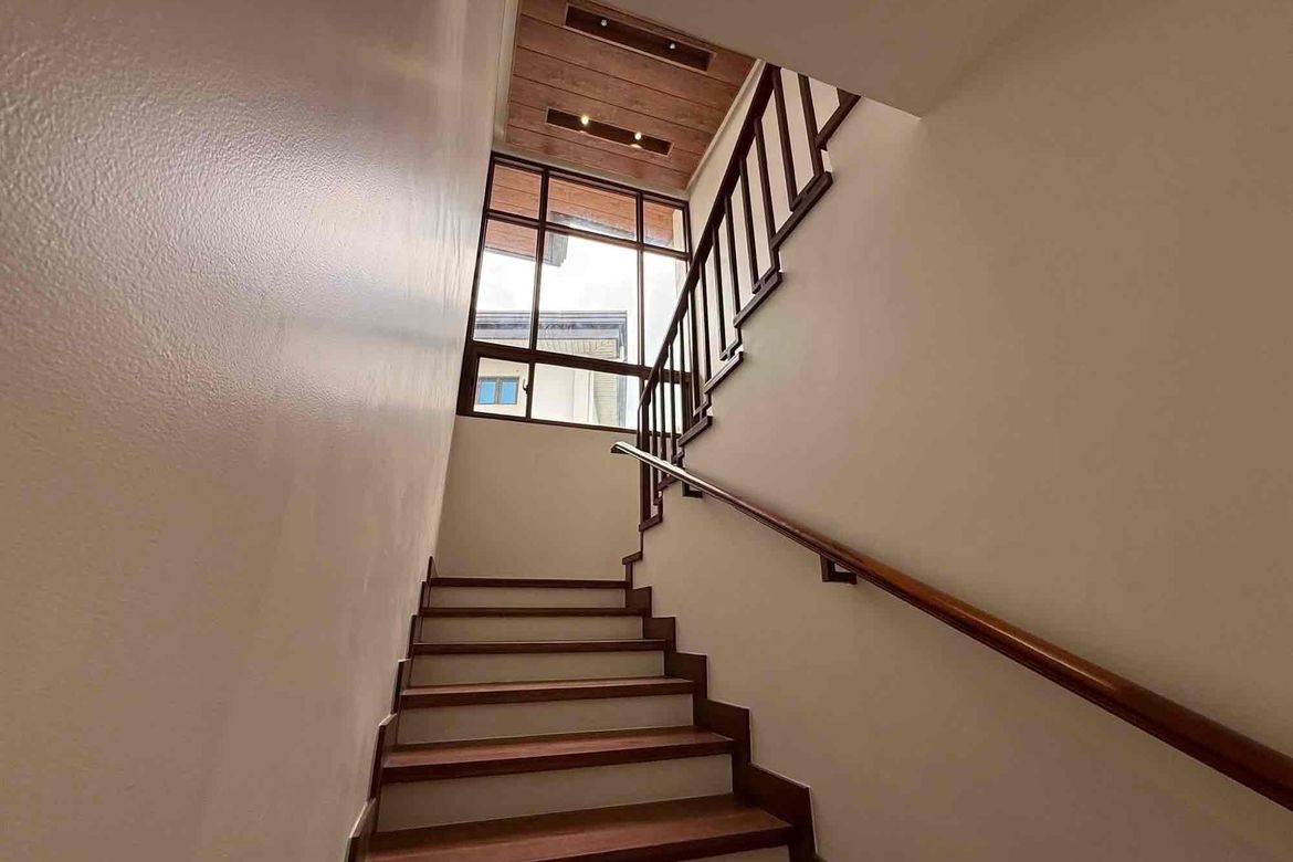 4 Bedroom House for Sale in Santo Rosario, San Fernando, Pampanga – photo 5
