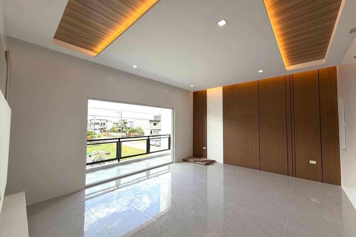 4 Bedroom House for Sale in Sapang Biabas, Mabalacat, Pampanga